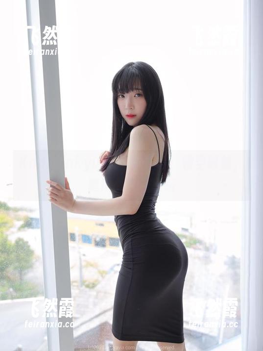 Kang Inkyung Kang Inkyung最新套图:镂空时刻,随风而逝的纹路